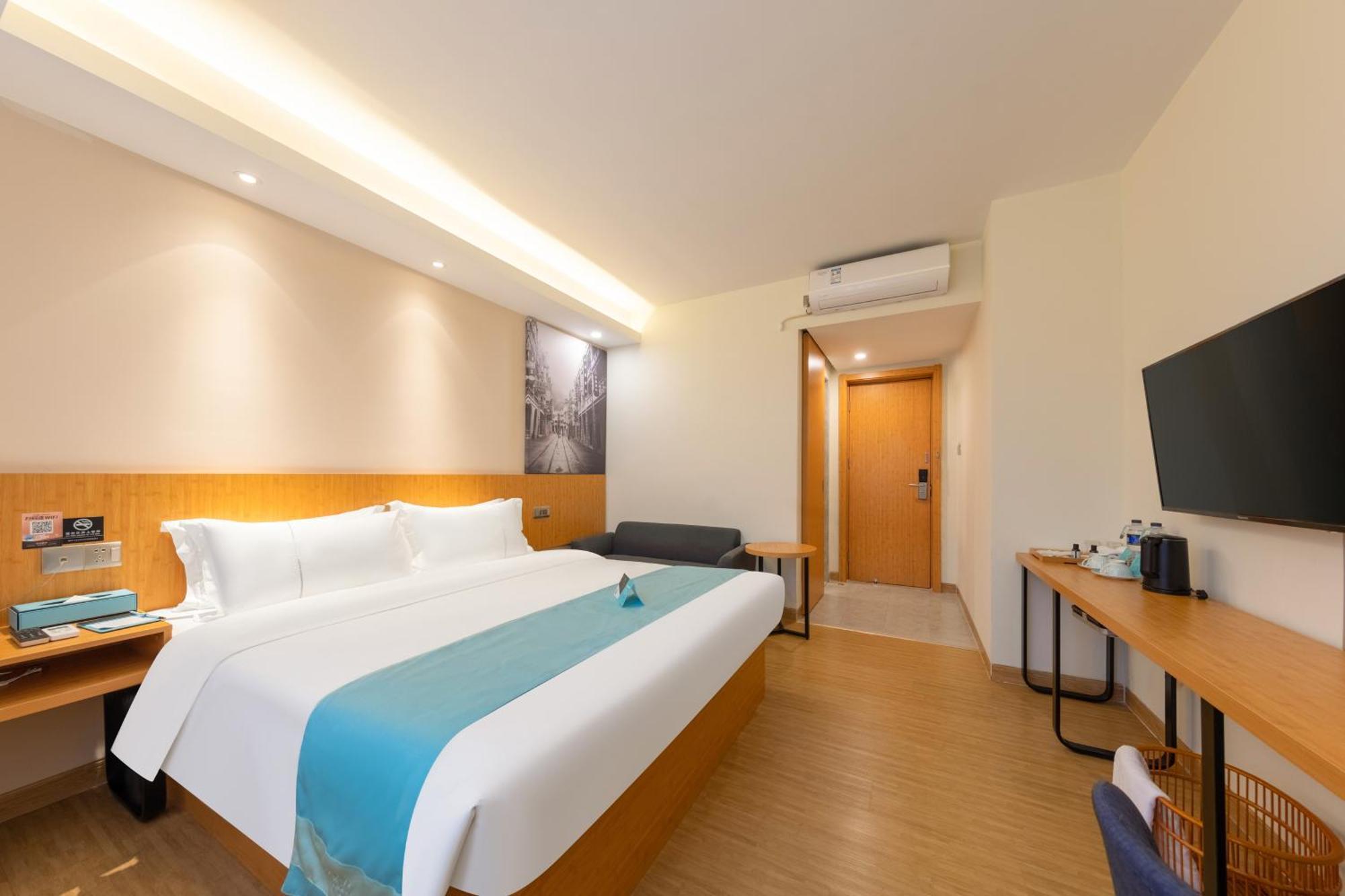 Xana Lite Hotel - Guangzhou Fangcun Huadiwan Metro Station ภายนอก รูปภาพ